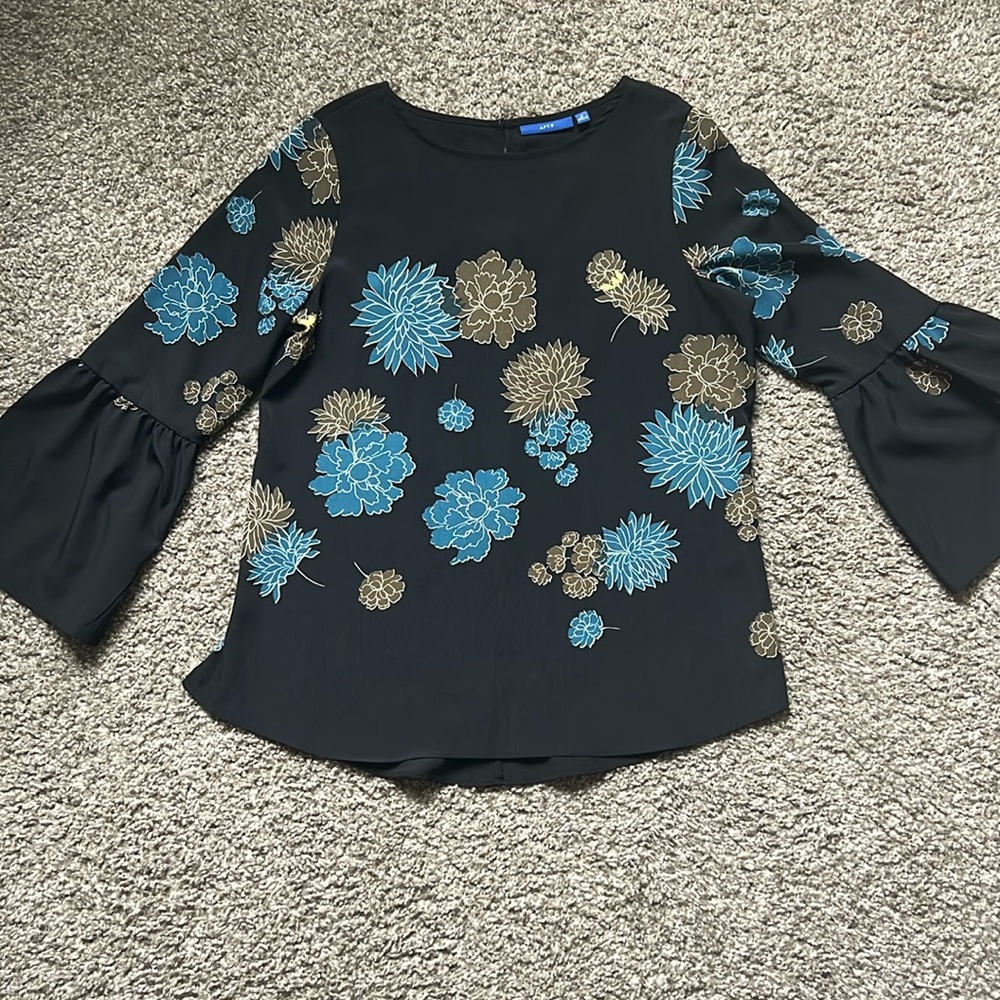 Apt 9 women’s top
